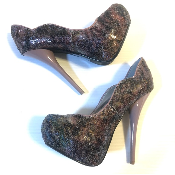 Shoe Dazzle Roula Sequin Platform Heels, 6 - Picture 4 of 12